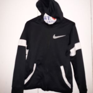 Boy Nike sweatshirt